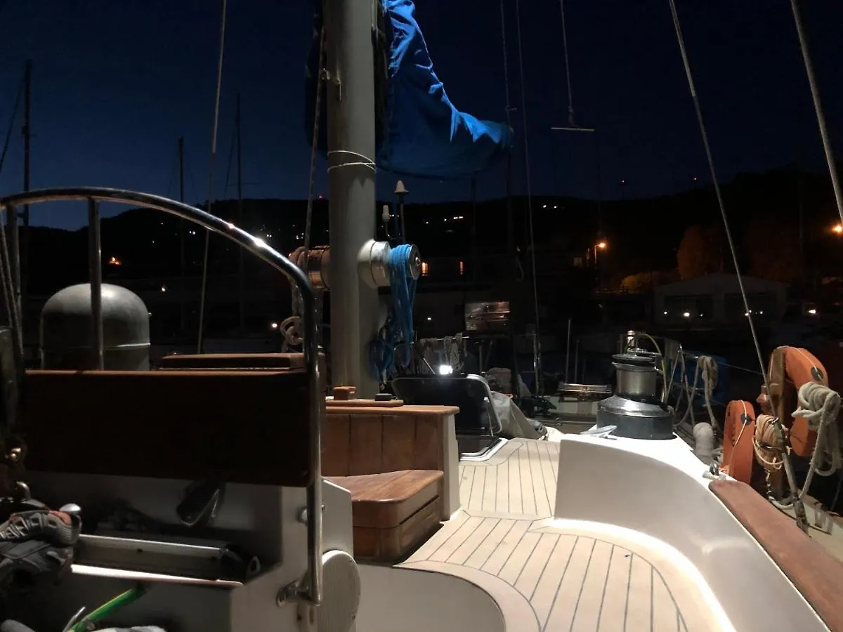 Sy Gattopardo Botel